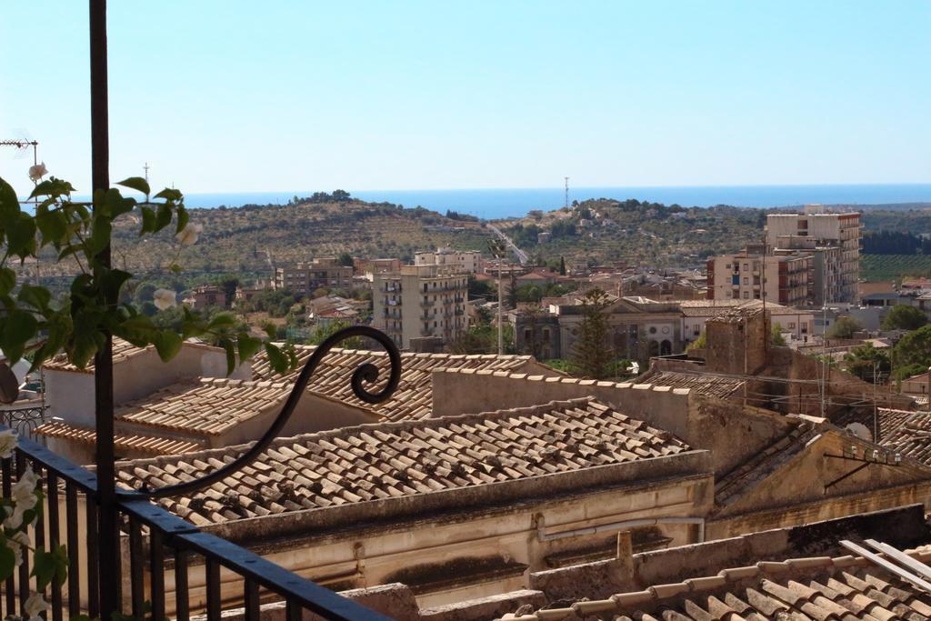 Melodia3 Suites Noto Exterior foto